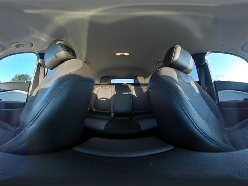 Used 2025 Chevrolet Trax LT image 42