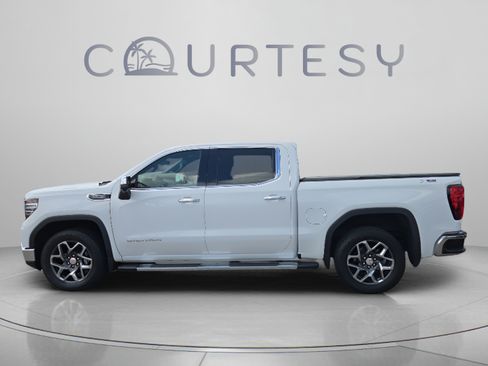 Used 2024 GMC Sierra 1500 SLT w/ SLT Premium Plus Package AWD/4WD image 2