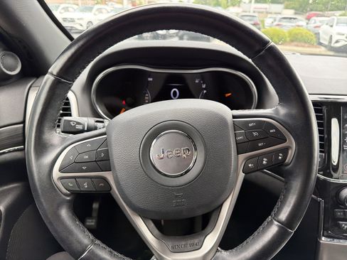 Used 2022 Jeep Grand Cherokee Limited w/ Trailer Tow Group IV AWD/4WD image 18