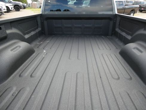 New 2026 RAM 2500 Big Horn AWD/4WD image 6