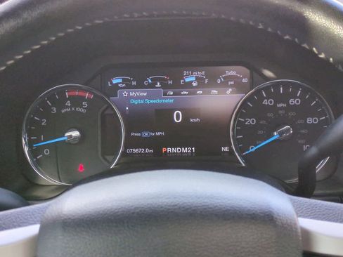 Used 2017 Ford F250 Lariat w/ Lariat Ultimate Package image 34