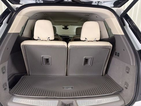 Used 2022 Cadillac XT6 Premium Luxury w/ Technology Package image 20