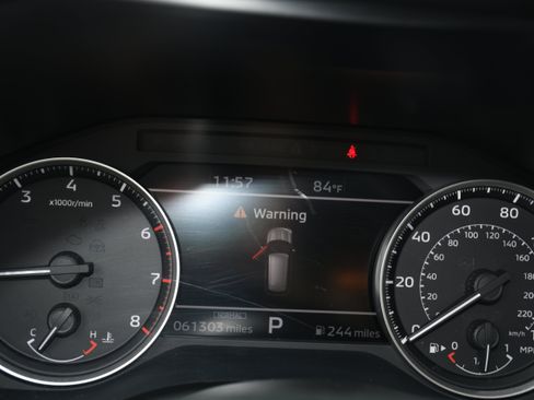 Used 2024 Mitsubishi Outlander SE Black Edition AWD/4WD image 13
