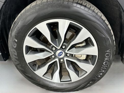Used 2023 Subaru Outback Limited XT AWD/4WD image 34