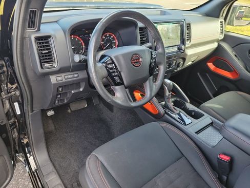 Used 2022 Nissan Frontier Pro-X w/ Technology Package image 19