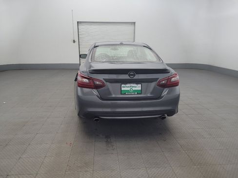 Used 2018 Nissan Altima 2.5 SR w/ SR Special Edition image 6