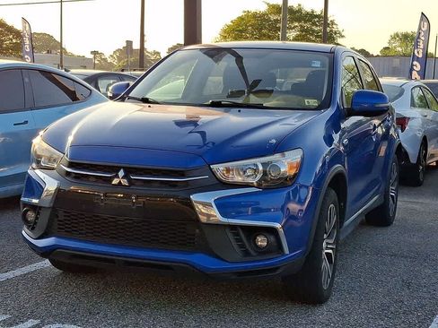 Used 2019 Mitsubishi Outlander Sport ES image 1
