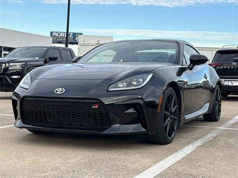 Used 2024 Toyota GR86 Premium image 4