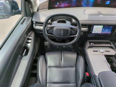 Used 2025 Lincoln Navigator L Reserve AWD/4WD image 14