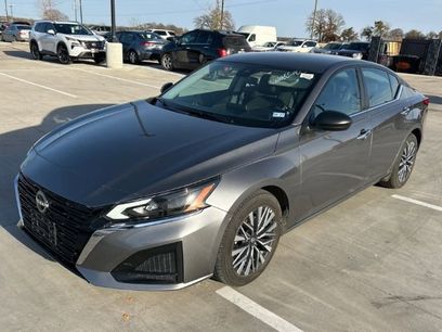 Used 2025 Nissan Altima 2.5 SV