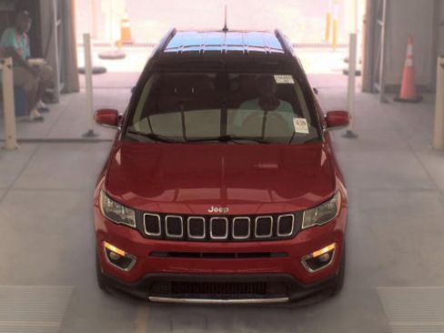 Used 2019 Jeep Compass Limited FWD image 2