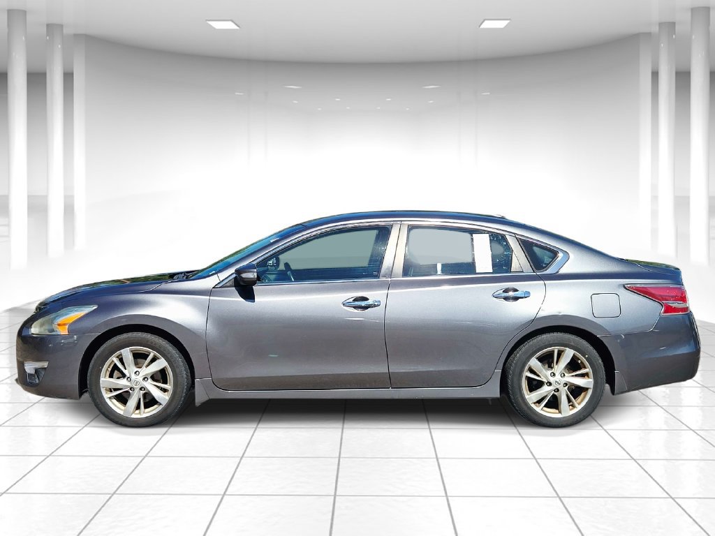 Used 2015 Nissan Altima 2.5 SL w/ Technology Package FWD image 6