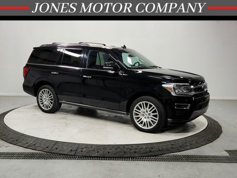 Used 2024 Ford Expedition Limited image 1