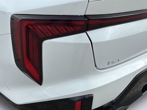 New 2025 Kia K4 GT-Line Turbo image 28