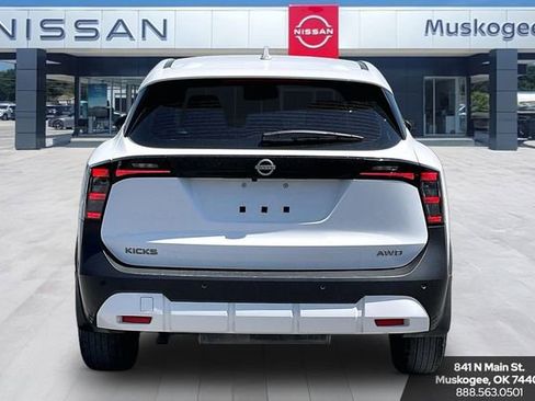 Used 2025 Nissan Kicks S AWD/4WD image 6