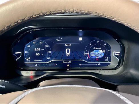 Used 2022 GMC Yukon XL Denali image 26