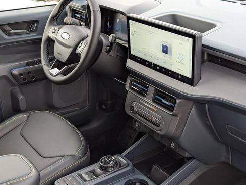 New 2026 Ford Maverick Lobo image 7