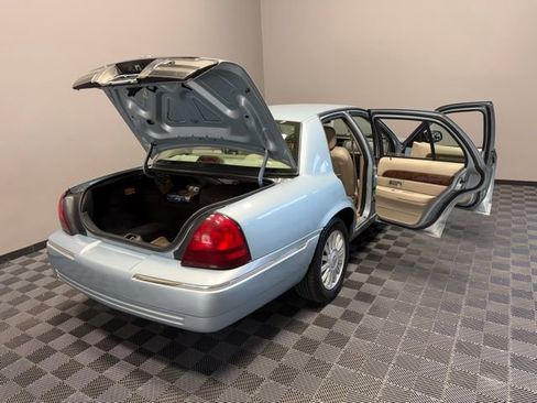 Used 2010 Mercury Grand Marquis LS RWD image 27