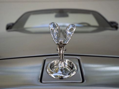 Used 2016 Rolls-Royce Phantom Drophead Coupe image 4