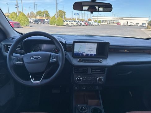 Used 2024 Ford Maverick Lariat image 22