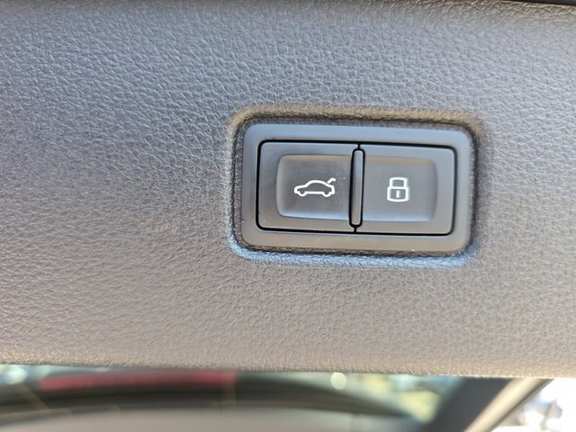 Certified 2026 Audi Q7 3.0T Premium w/ Convenience Plus Package AWD/4WD image 14
