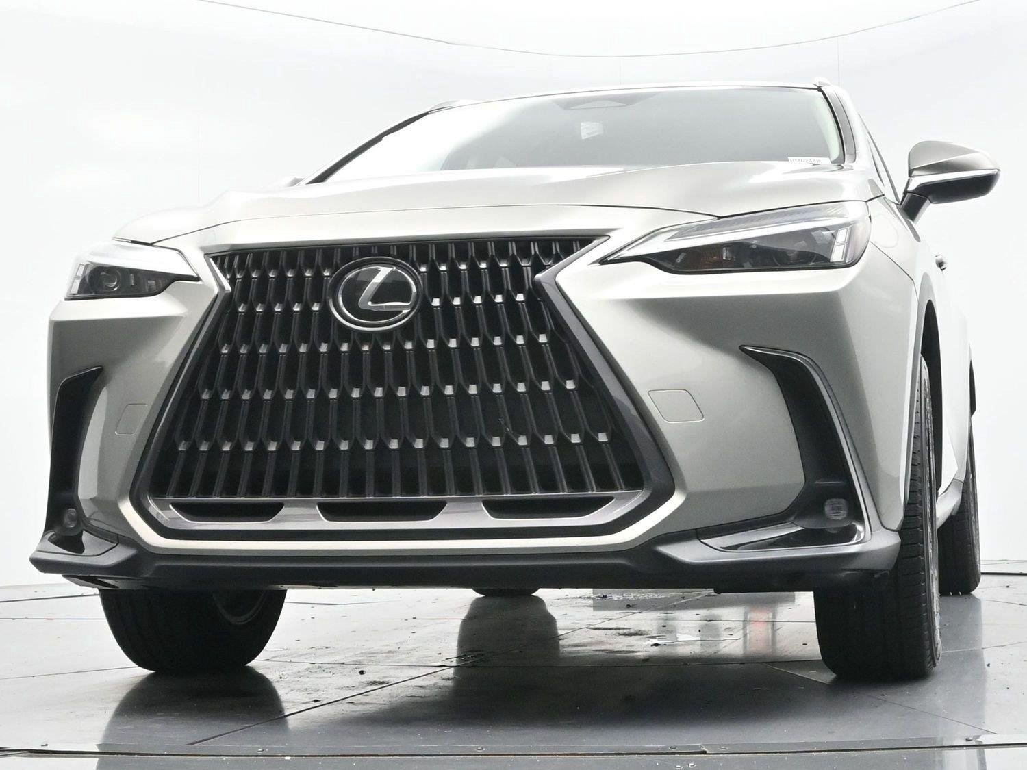 Used 2022 Lexus NX 250 FWD w/ Towing Package (2000 Lbs) image 47