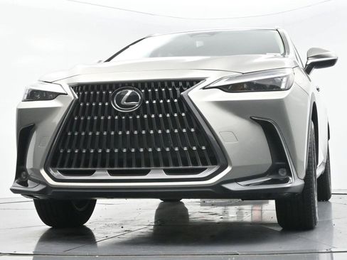 Used 2022 Lexus NX 250 FWD w/ Towing Package (2000 Lbs) image 47