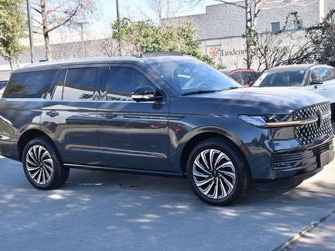 New 2025 Lincoln Navigator Black Label image 4