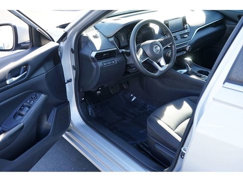 Used 2022 Nissan Altima 2.5 S image 13