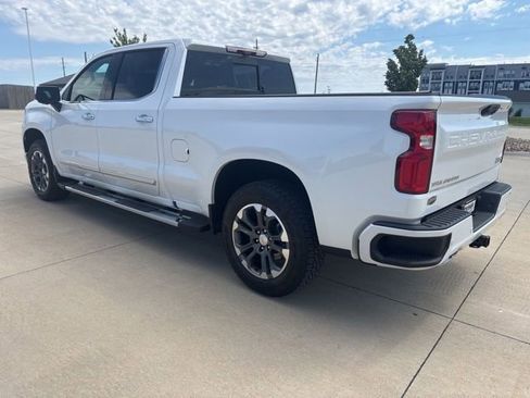 Used 2025 Chevrolet Silverado 1500 High Country w/ Technology Package AWD/4WD image 27