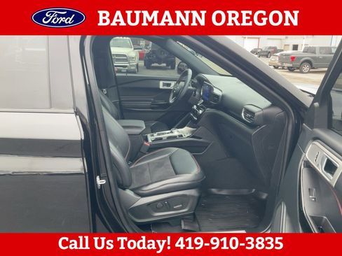 Used 2023 Ford Explorer ST-Line w/ Class IV Trailer Tow Package AWD/4WD image 12