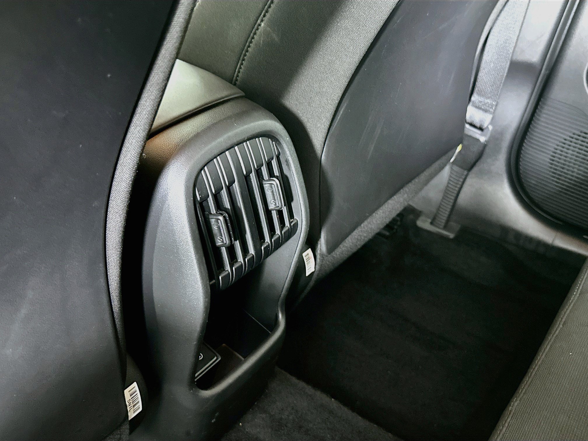 Used 2025 Hyundai Kona SEL FWD image 27