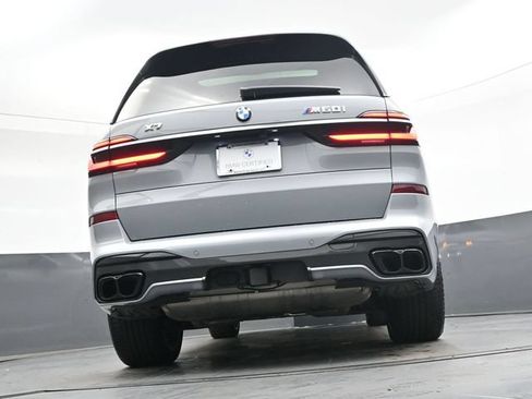 Used 2025 BMW X7 M60i AWD/4WD image 42