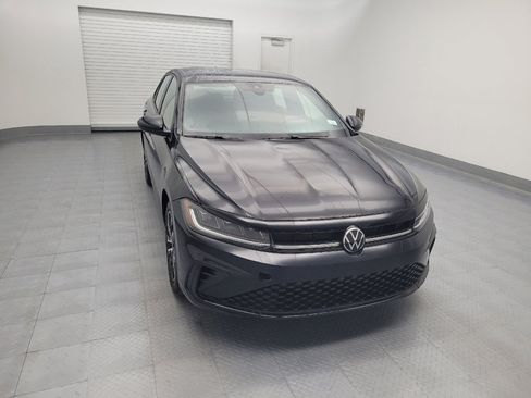 Used 2025 Volkswagen Jetta Sport FWD image 14