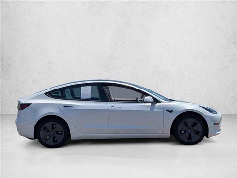 Used 2023 Tesla Model 3 Standard Range RWD image 4