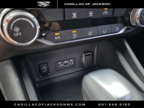 Used 2025 Nissan Sentra SV FWD image 17