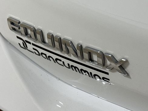 Used 2023 Chevrolet Equinox LT FWD image 25