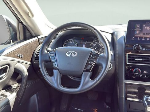 Used 2024 INFINITI QX80 Luxe AWD/4WD image 18