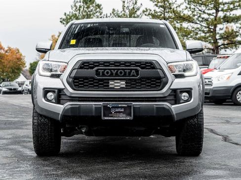 Used 2019 Toyota Tacoma TRD Off-Road image 4