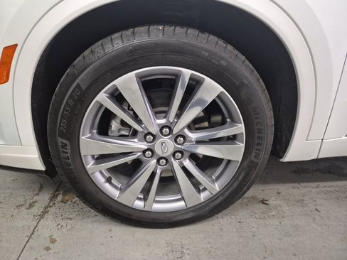 Certified 2025 Cadillac XT6 Premium Luxury image 11