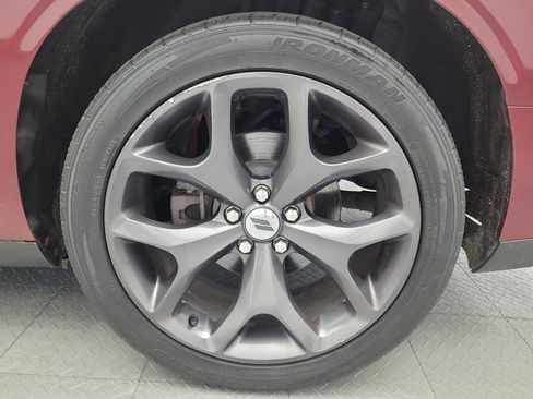Used 2019 Dodge Challenger GT RWD image 31