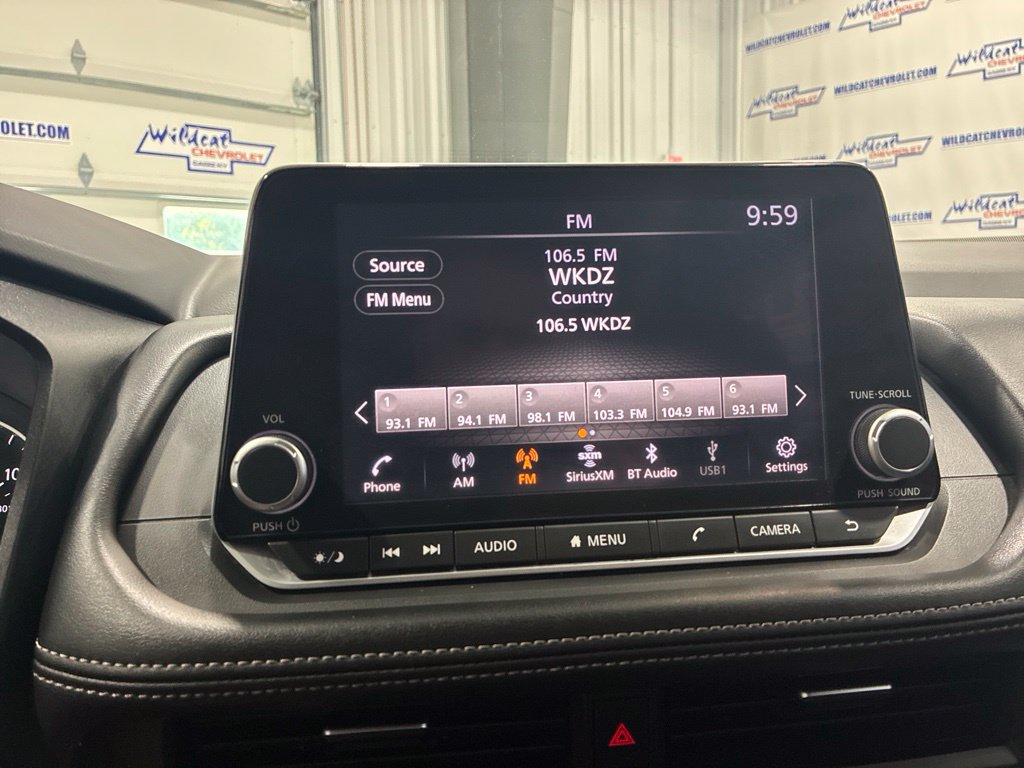 Used 2024 Nissan Rogue SV FWD image 26