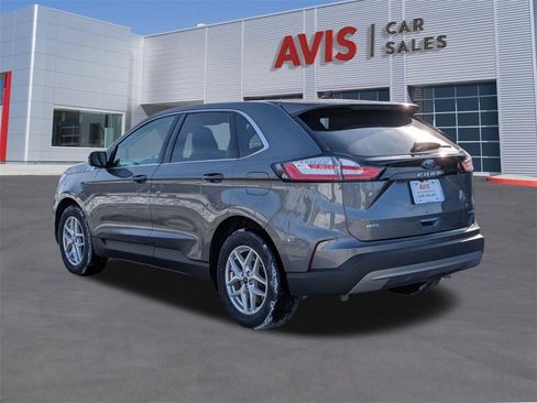Used 2024 Ford Edge SEL image 3