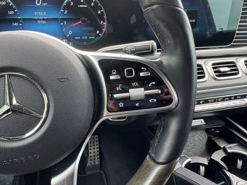 Used 2023 Mercedes-Benz GLS 580 4MATIC image 10