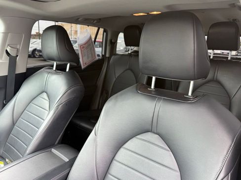 Used 2023 Toyota Highlander XLE FWD image 22