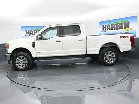 Certified 2022 Ford F250 Lariat w/ Chrome Package AWD/4WD image 2