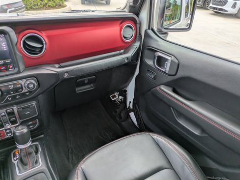 Used 2020 Jeep Gladiator Rubicon AWD/4WD image 17