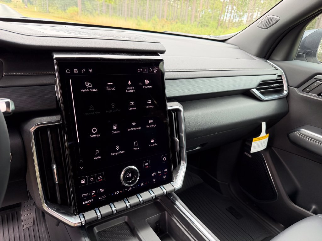 New 2027 GMC Acadia Elevation w/ Black Edition FWD image 16