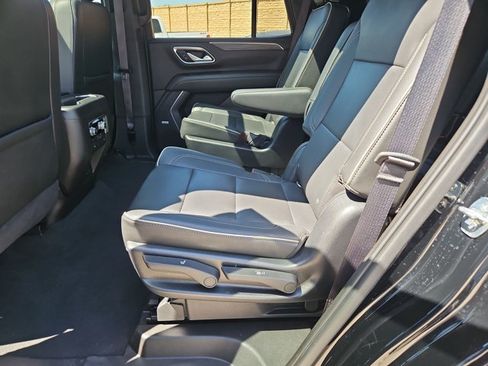 Used 2021 GMC Yukon SLT w/ SLT Premium Package AWD/4WD image 19