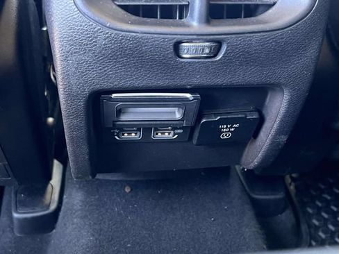 Used 2019 Jeep Cherokee Trailhawk w/ Cold Weather Group AWD/4WD image 16